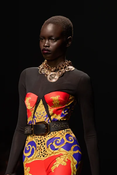 Look 57